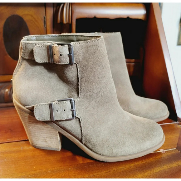 Lucky Brand "Emerlee" Booties Size 8 - Picture 2 of 8